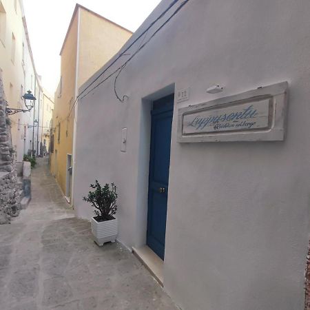 Residenza Nel Borgo L'Appusentu Bed & Breakfast Castelsardo Bagian luar foto